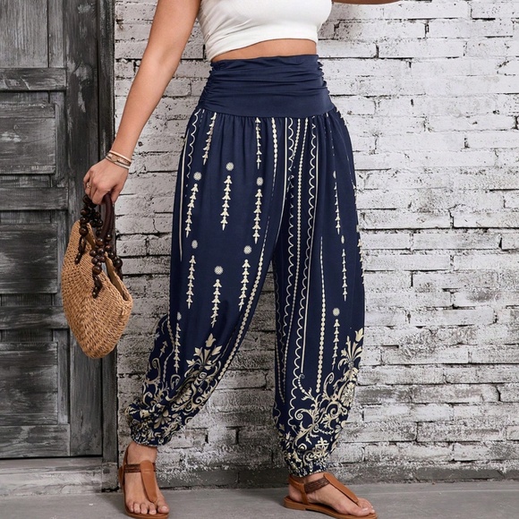 Plus Print Stretchy Waist Jogger Pants - Picture 3 of 4